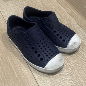 Navy Blue Natives size c9 children's